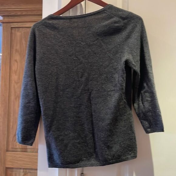 - Incashmere 100% cashmere v neck grey 3/4 sleeve  sweater medium fitted - Picture 2 of 8